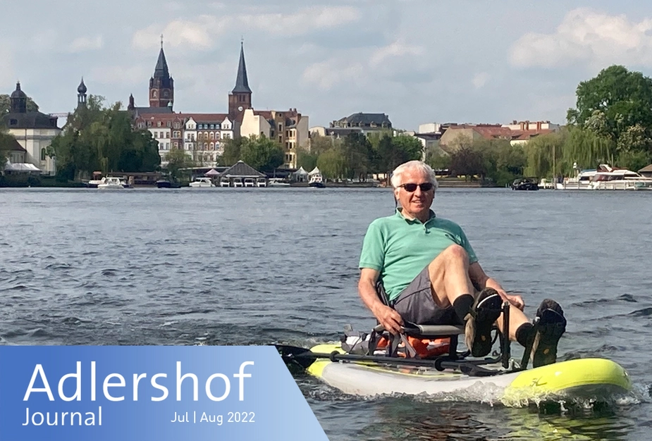 Ondrej Krivanek with paddle boat © Eda Lacar