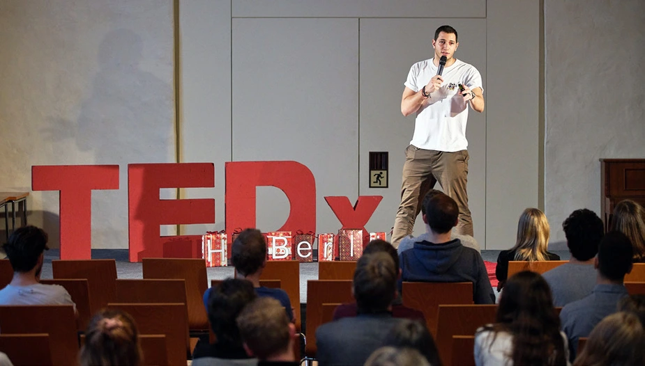 Lamine Cheloufi TEDxHU