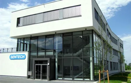 Neues Gebäude der Sentech Instruments GmbH in Berlin Adlershof, Bild: © SENTECH