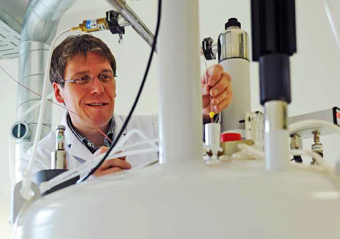 In the Laboratory: Dr. Michael Maiwald, Head of Division Process Analytical Technology at BAM