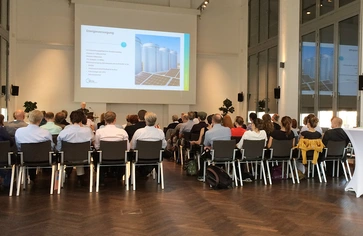 Einführungsvortrag von Dr. Beate Mekiffer, Leiterin Stabsstelle Innovative Infrastrukturprojekte WISTA Management GmbH