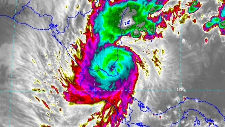 Satellite evolution of Hurricane Otto © IGB